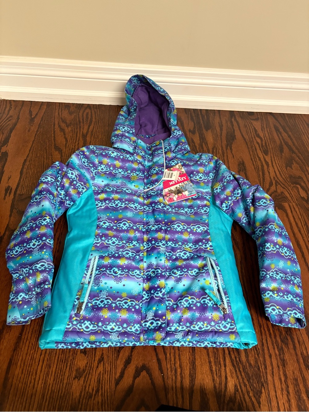 Xmtn - Girls’ Winter Jacket brand new with tags size 10